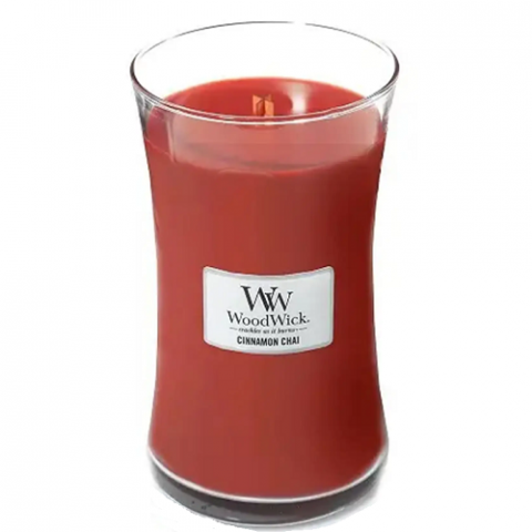 Ароматична свічка з ароматом ванілі та кориці